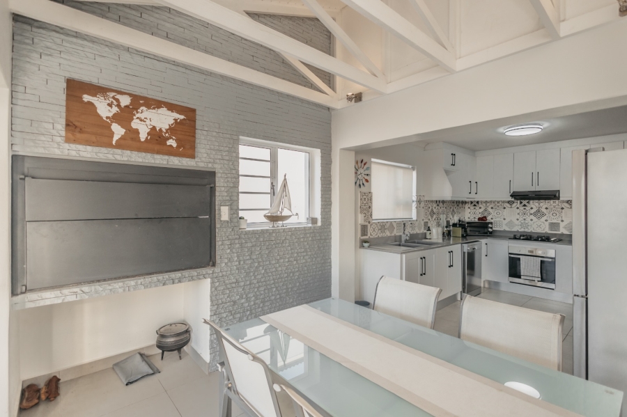 3 Bedroom Property for Sale in Avalon Estate Western Cape